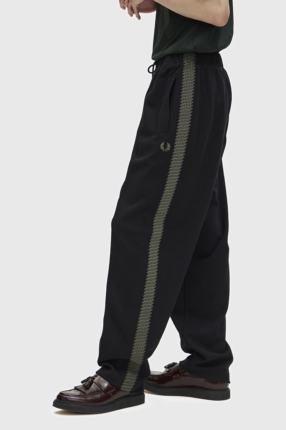 ファッションメンズなら|【フレッドペリー/FRED PERRY】 Tennis Grip Taped Track Pants