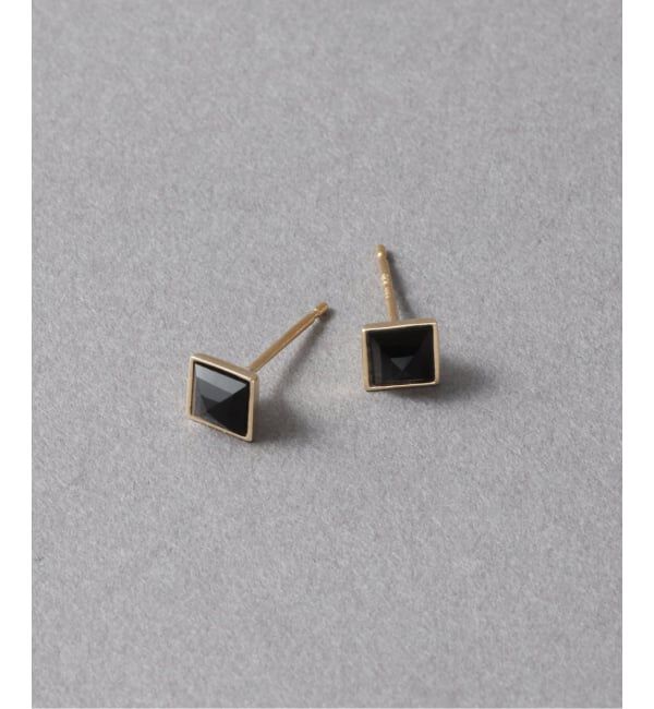 【スピック＆スパン/Spick & Span】 オニキスピラミッドモチーフ4mmピアス K10（両耳）