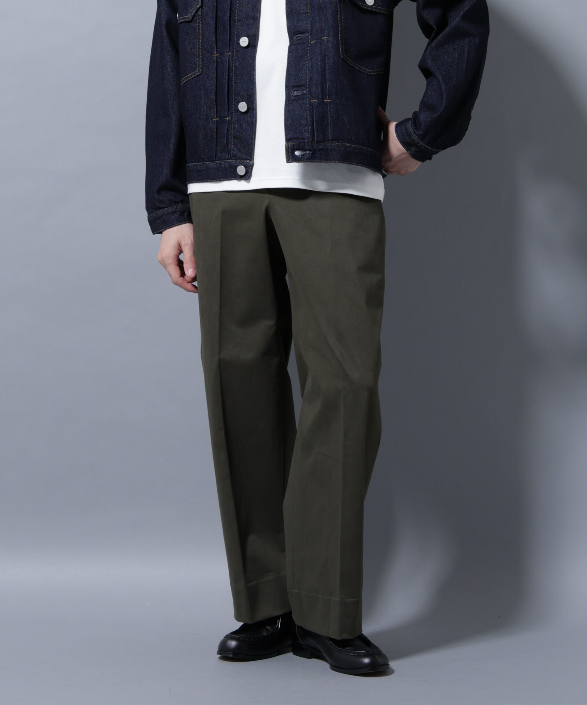 モテ系ファッションメンズ|【ナノ・ユニバース/NANO universe】 ピーチサテン ストレートフィット トラウザーズ