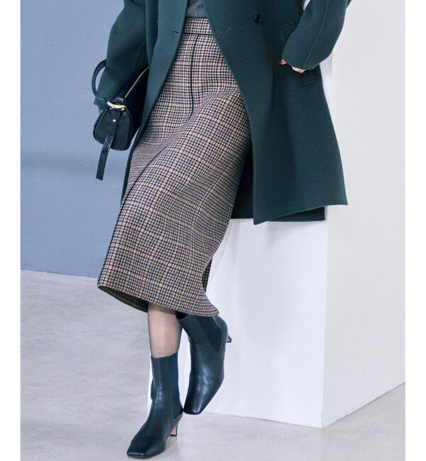 【ニジュウサンク/23区】 【見上愛さん着用】ボンディングチェックツイード Iライン スカート