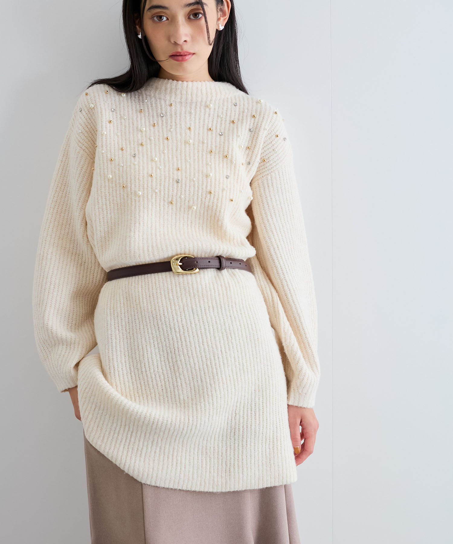 【ビス/VIS】 ビジュー付きニットワンピース