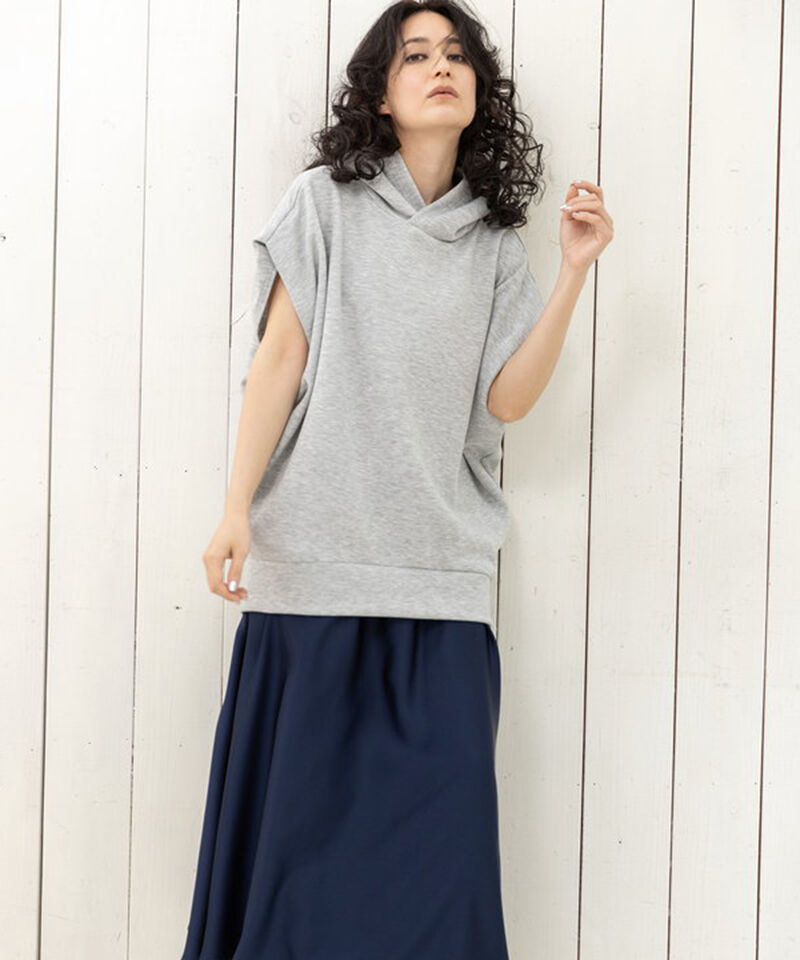 【オズモーシス/OSMOSIS】 フレアーヘム切替フードワンピース