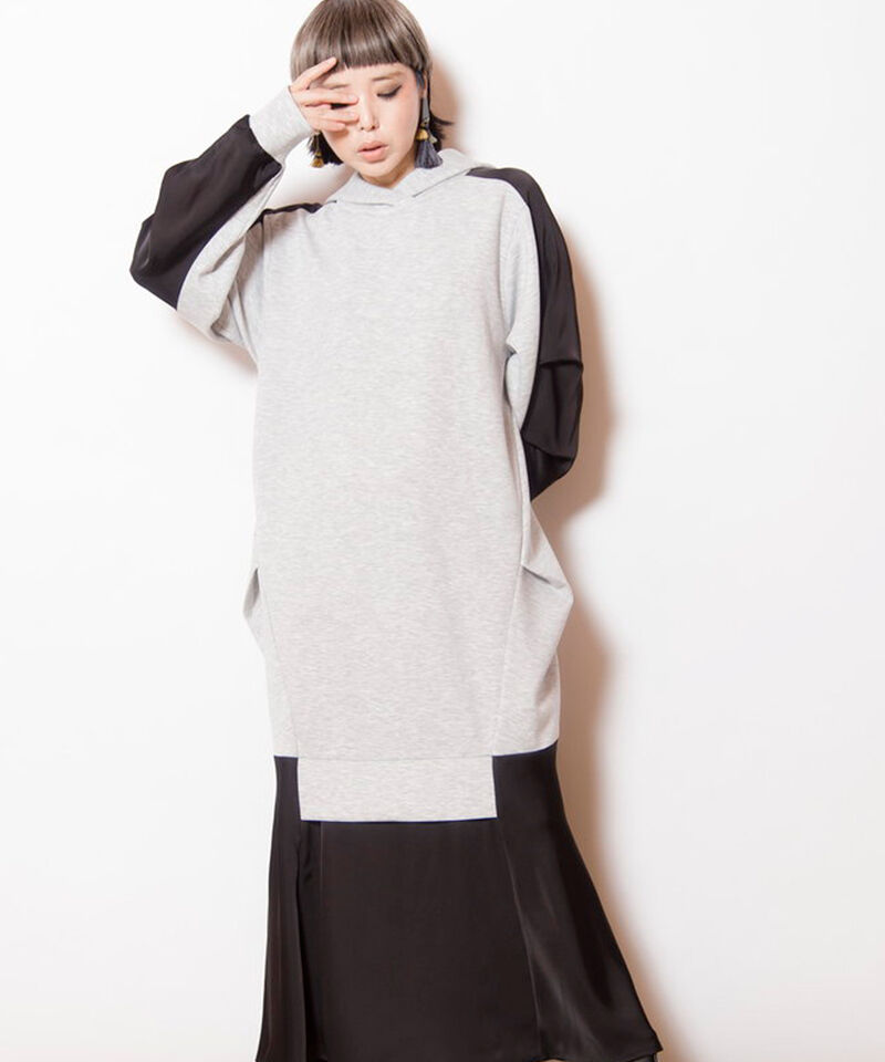 【オズモーシス/OSMOSIS】 切替フレアーヘムフードワンピース