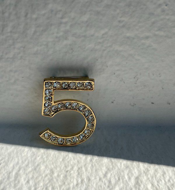 【ラウンジドレス/Loungedress】 【GALENA/ガレナ】ナンバーブローチ