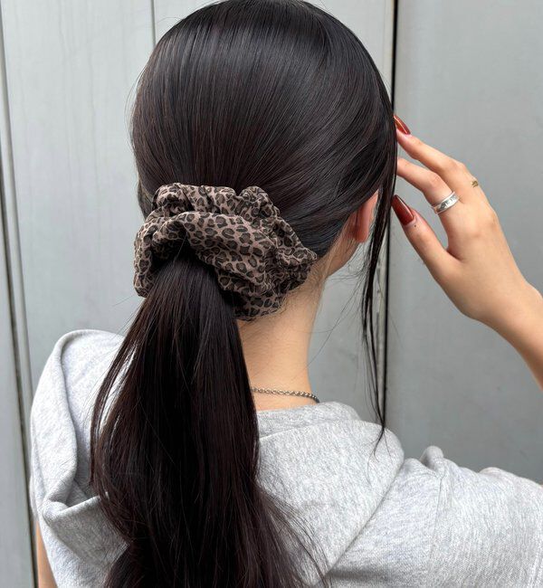 【フーズフーギャラリー/WHO'S WHO gallery】 レオパードシュシュ