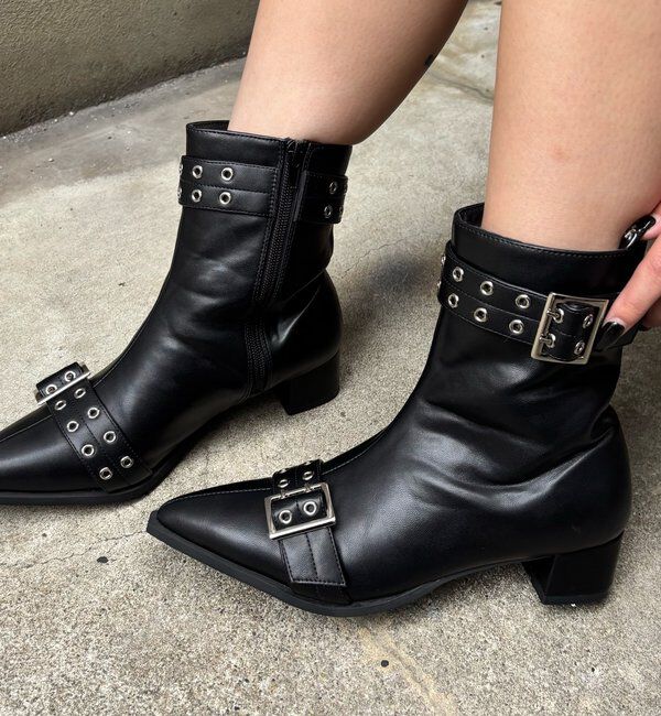 【フーズフーギャラリー/WHO'S WHO gallery】 【HiNT/ヒント】ダブルベルトショートブーツ