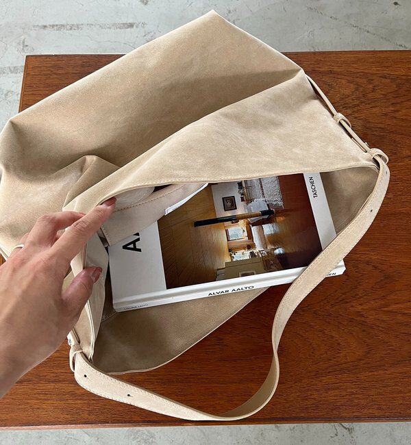 【カプリシュ　レマージュ/CAPRICIEUX LE'MAGE】 【WEB限定カラー・ブラック/大容量】2WAYワンハンドルバッグ