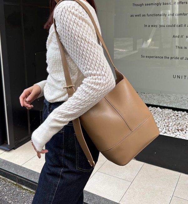 【カプリシュ　レマージュ/CAPRICIEUX LE'MAGE】 バケットミドルショルダーバッグ