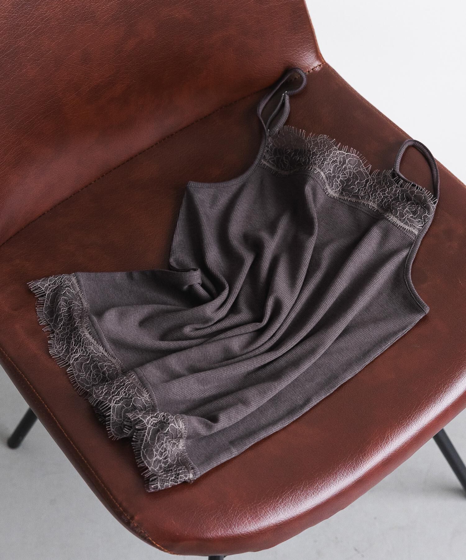 【アパートバイ/A part by】 レースキャミソール