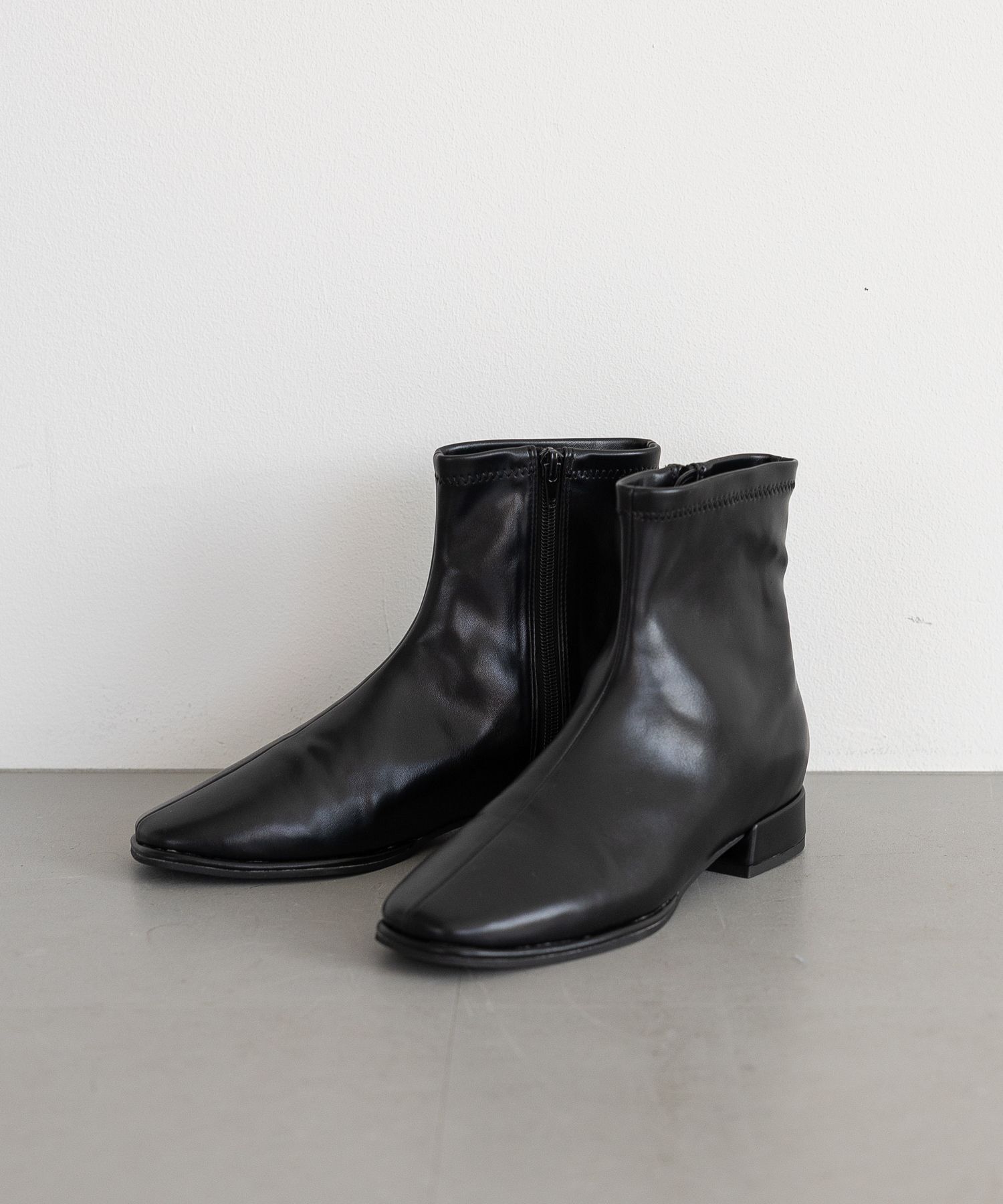 【アパートバイ/A part by】 フラットショートブーツ