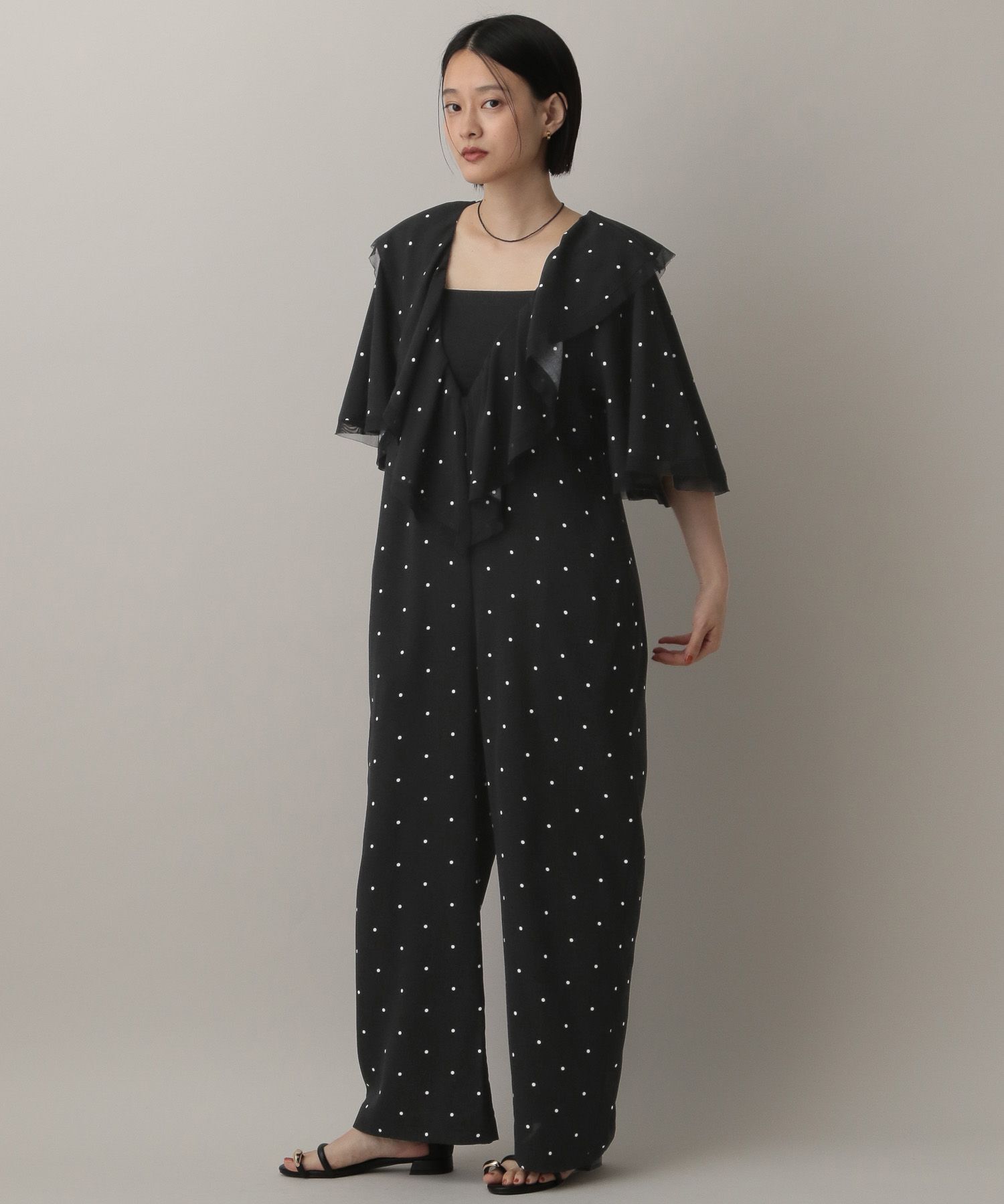 【アパートバイ/A part by】 フリルVオールインワン