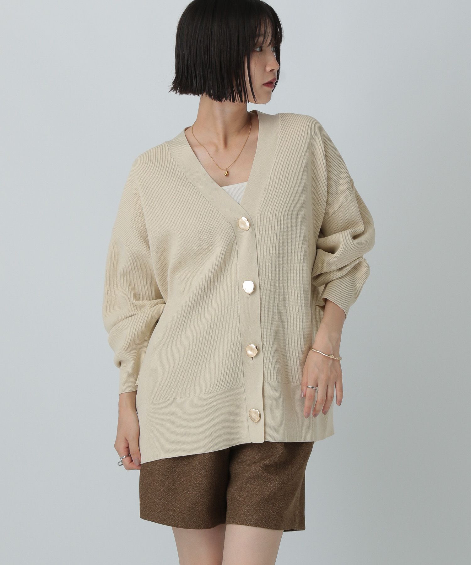 【ローリーズファーム/LOWRYS FARM】 デコボタンＢＩＧＶカーディガン