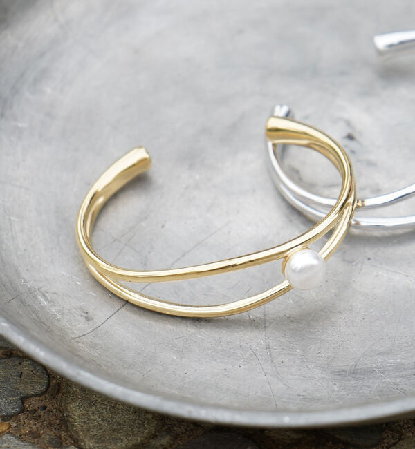 【アバハウス　マヴィ/abahouse mavie】 【NOVA】サージカルステンレス淡水パールバングル