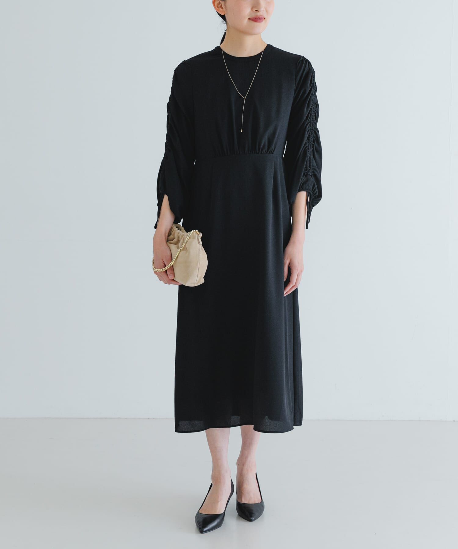 【アーバンリサーチ/URBAN RESEARCH】 LA MAISON ギャザースリーブワンピース