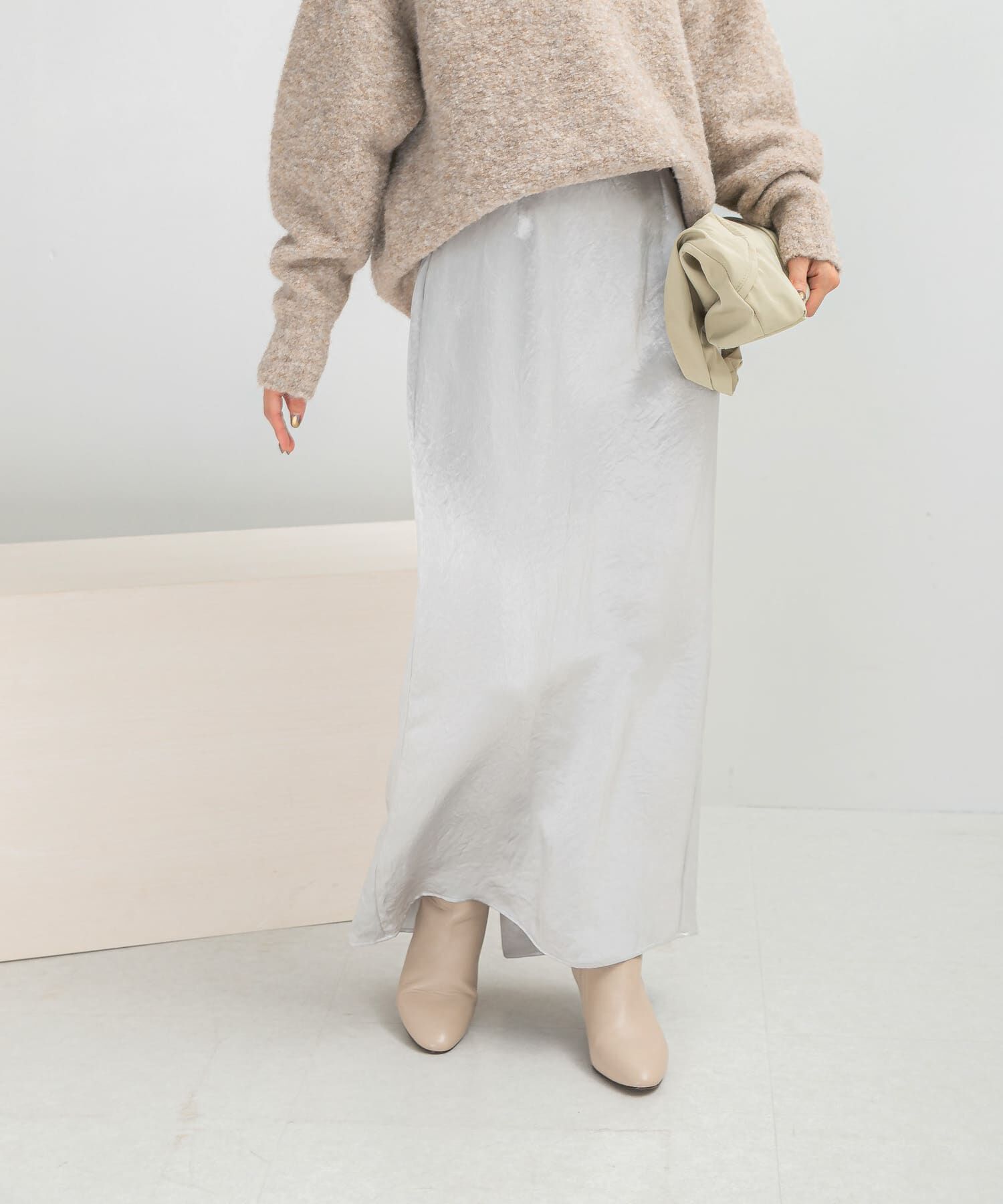【アーバンリサーチ/URBAN RESEARCH】 アセテートサテンストレートスカート