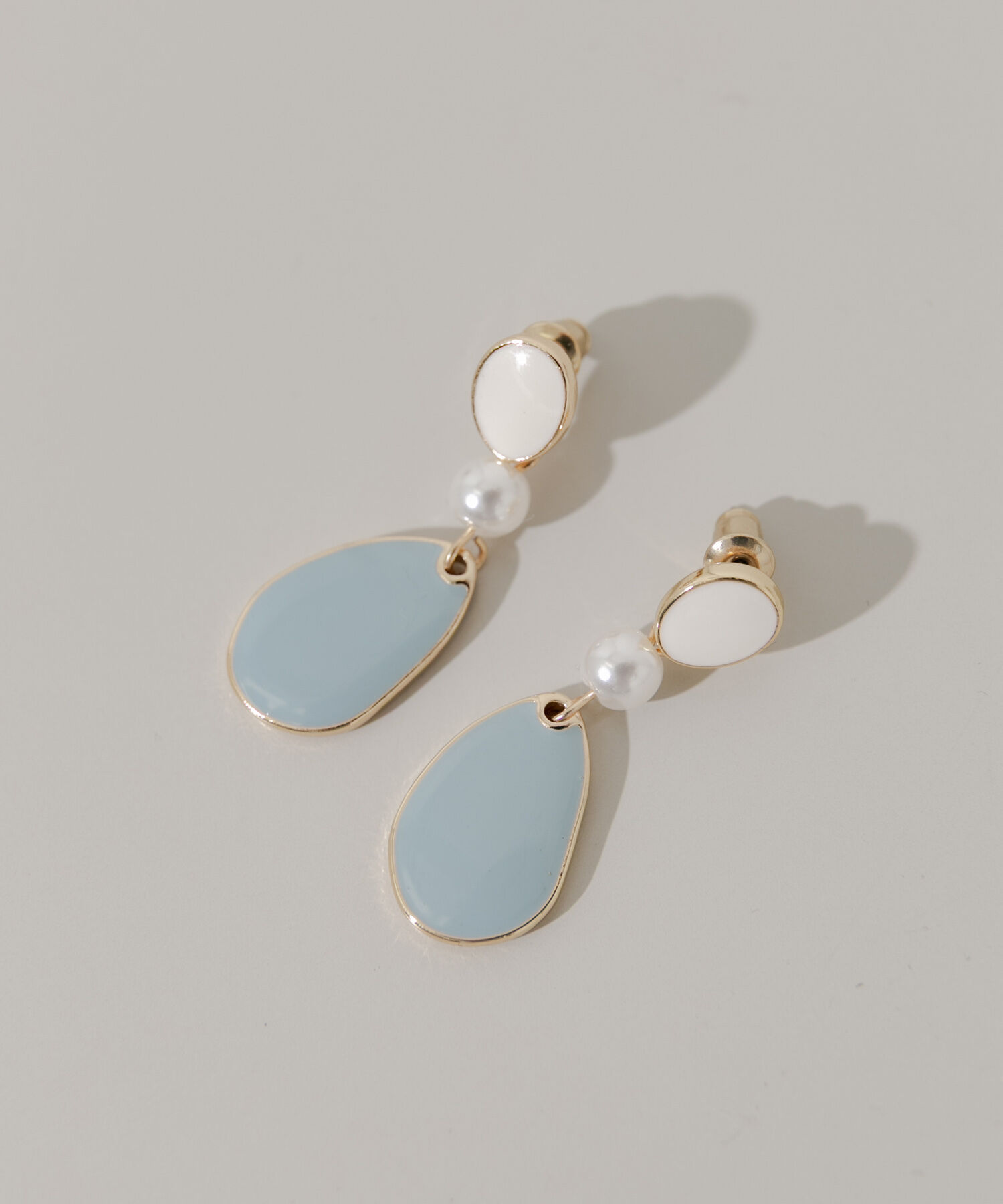 【アーバンリサーチ/URBAN RESEARCH】 カラープレートピアス