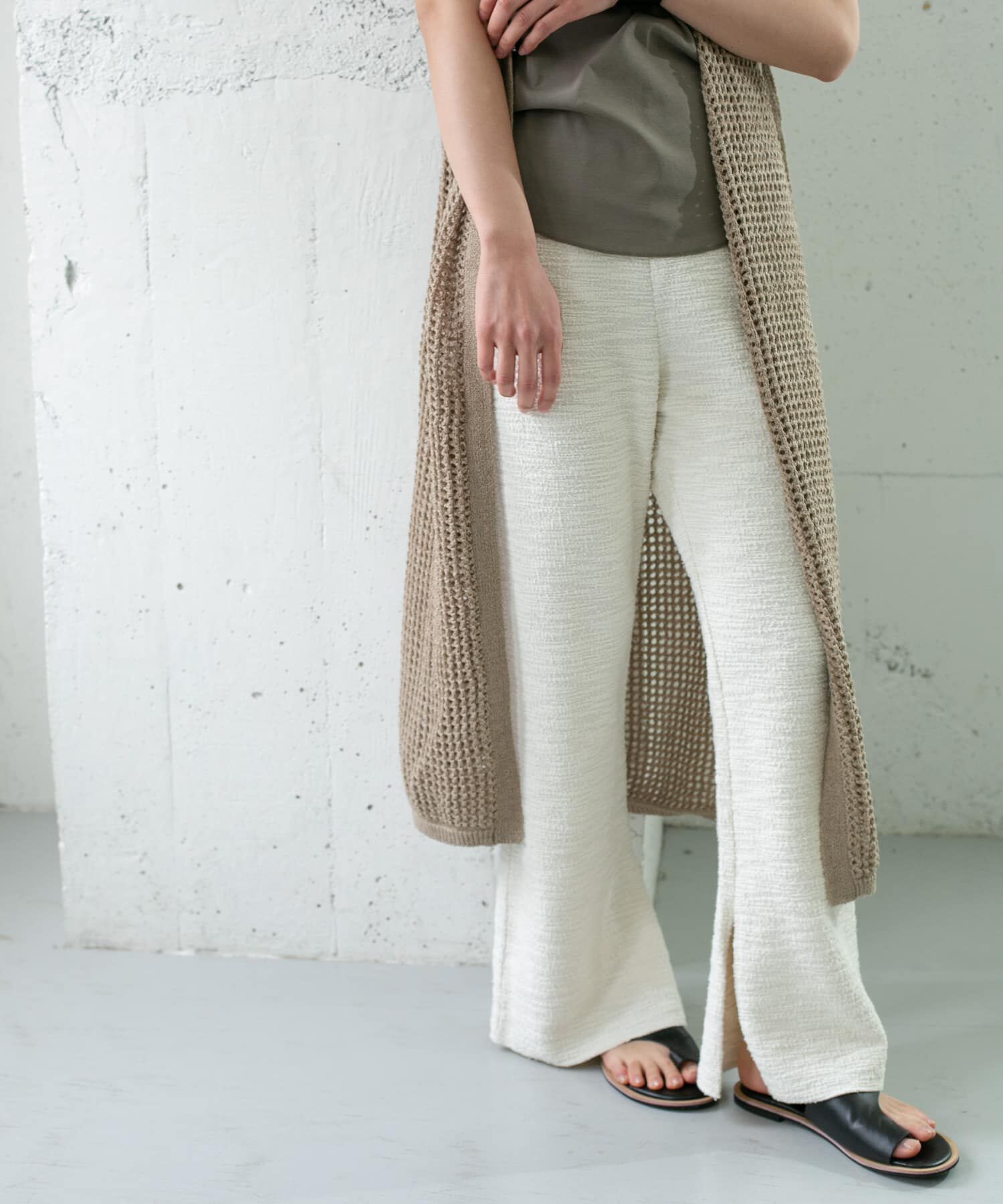 【ケービーエフ/KBF】 カットツイードフレアパンツ