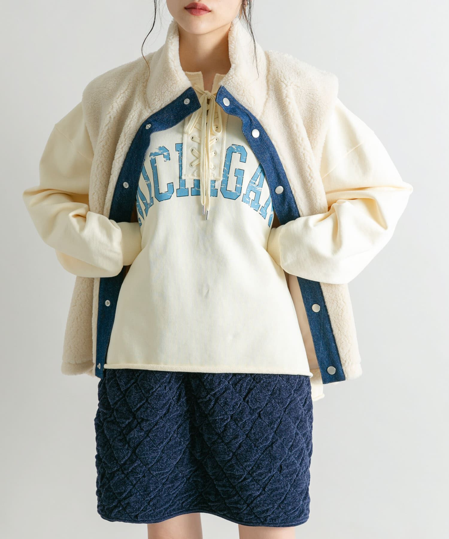 メンズファッションなら|【ケービーエフ/KBF】 レースアップロゴスウェット