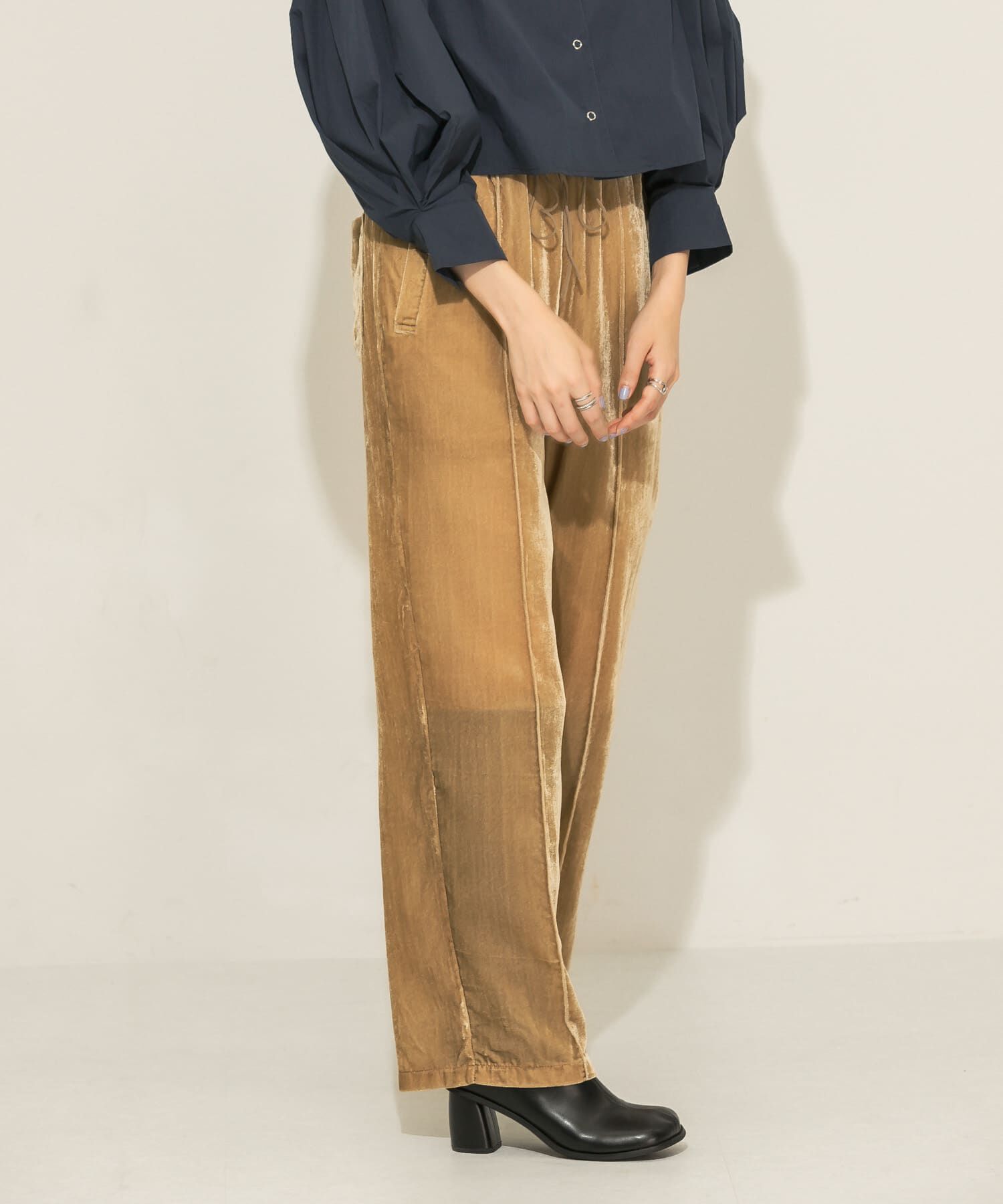 人気ファッションメンズ|【ケービーエフ/KBF】 ベロアトラックパンツ