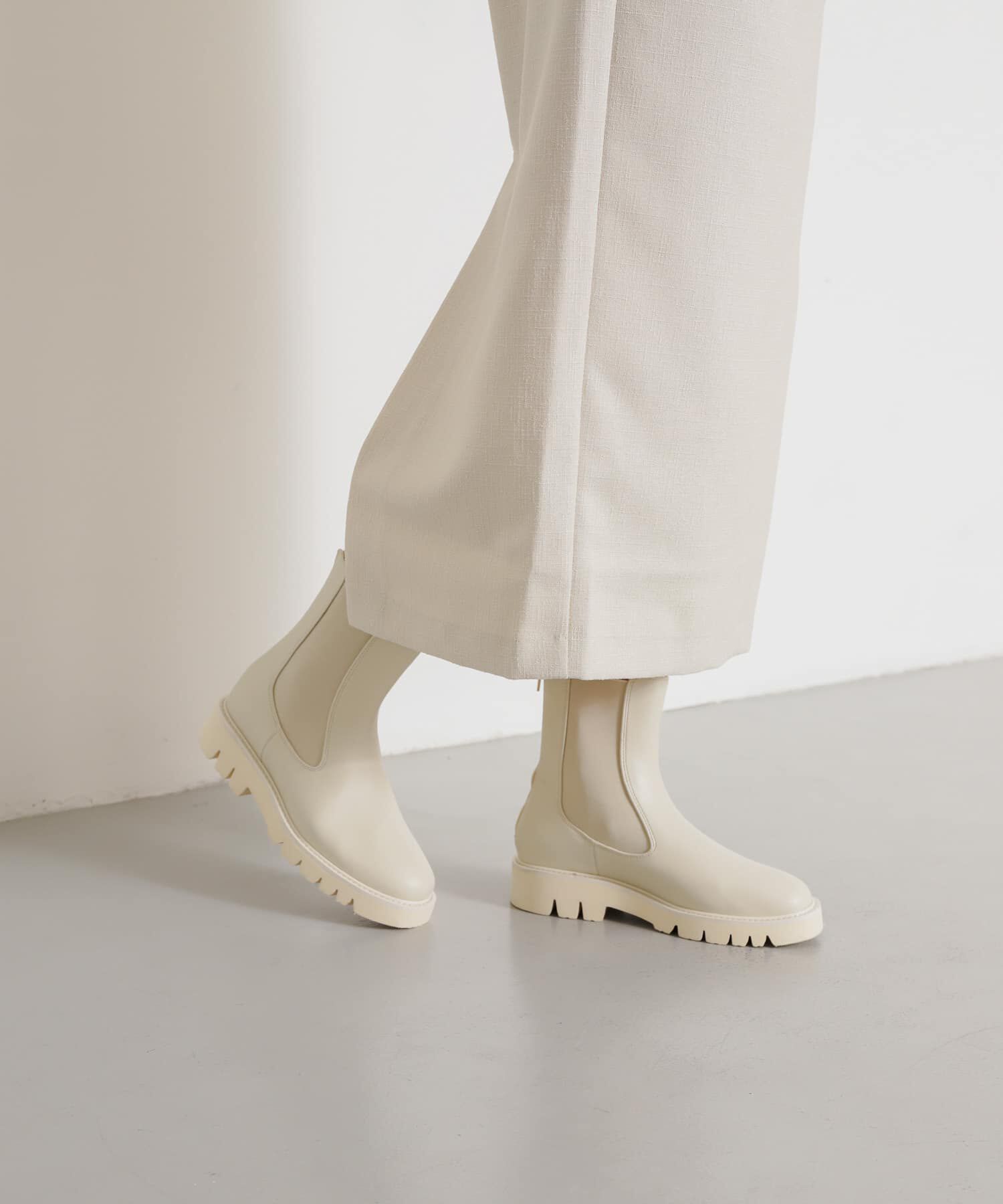 【センスオブプレイス　バイ　アーバンリサーチ/SENSE OF PLACE by URBAN RESEARCH】 『軽量ソール採用』トラックソールサイドゴアブーツ