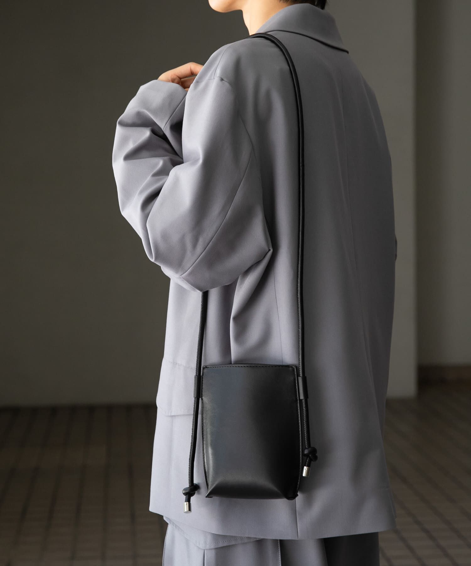 人気メンズファッション|【センスオブプレイス　バイ　アーバンリサーチ/SENSE OF PLACE by URBAN RESEARCH】 コードショルダーバッグ