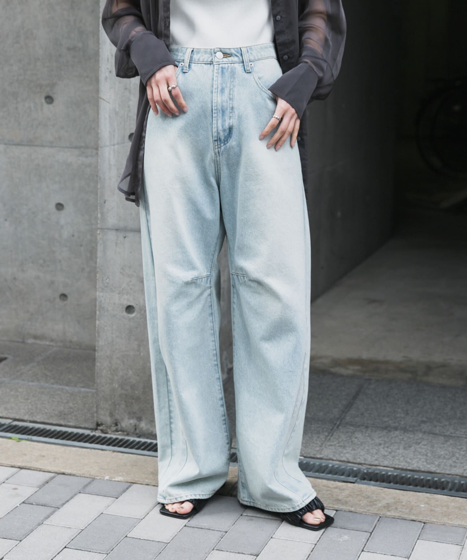 【センスオブプレイス　バイ　アーバンリサーチ/SENSE OF PLACE by URBAN RESEARCH】 カーブデニム