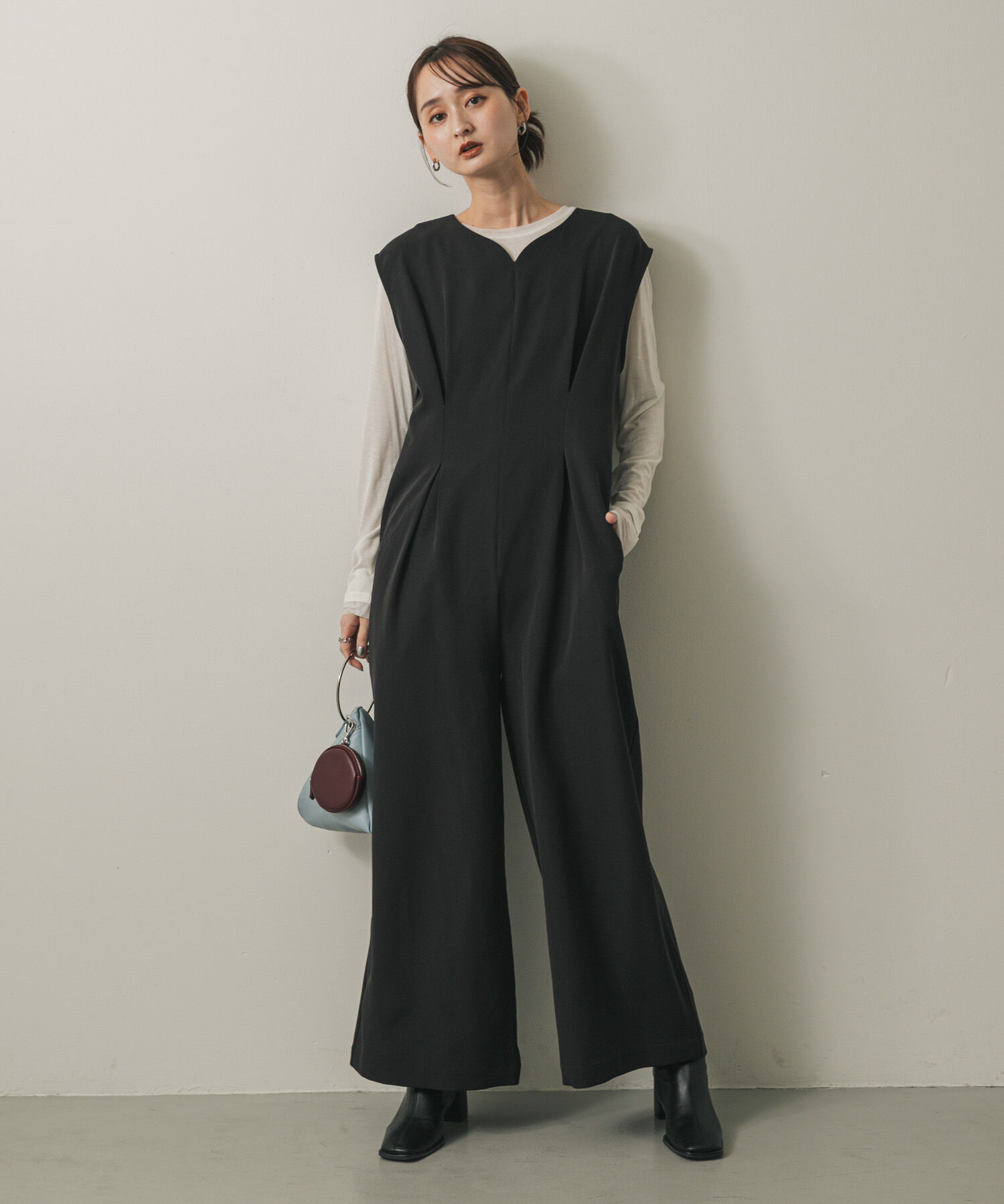 【センスオブプレイス　バイ　アーバンリサーチ/SENSE OF PLACE by URBAN RESEARCH】 ウエストタックハートネックロンパース