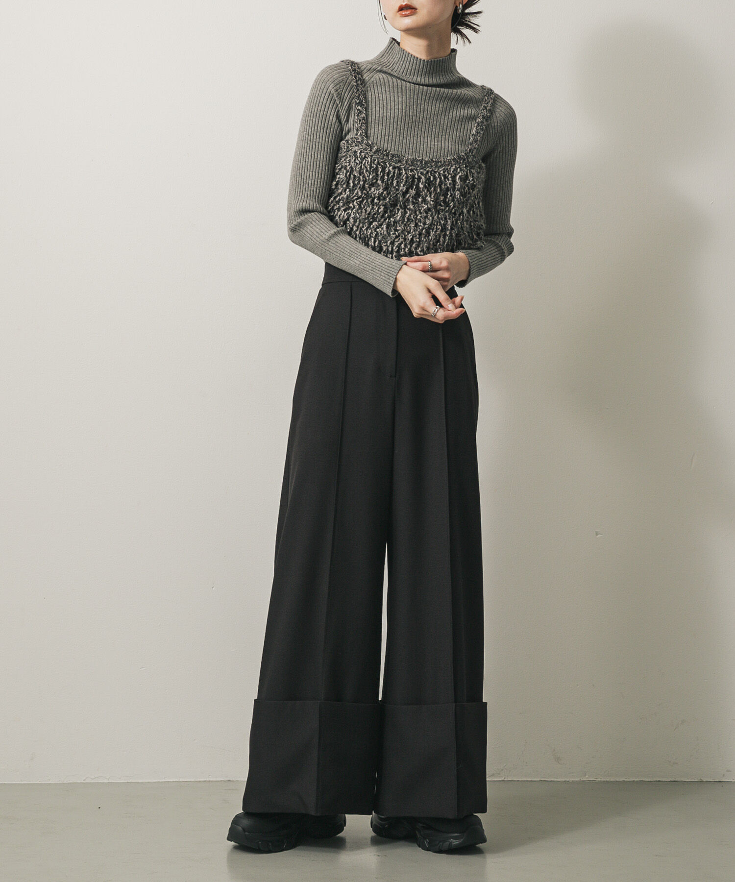 【センスオブプレイス　バイ　アーバンリサーチ/SENSE OF PLACE by URBAN RESEARCH】 ワイドターンバックパンツ