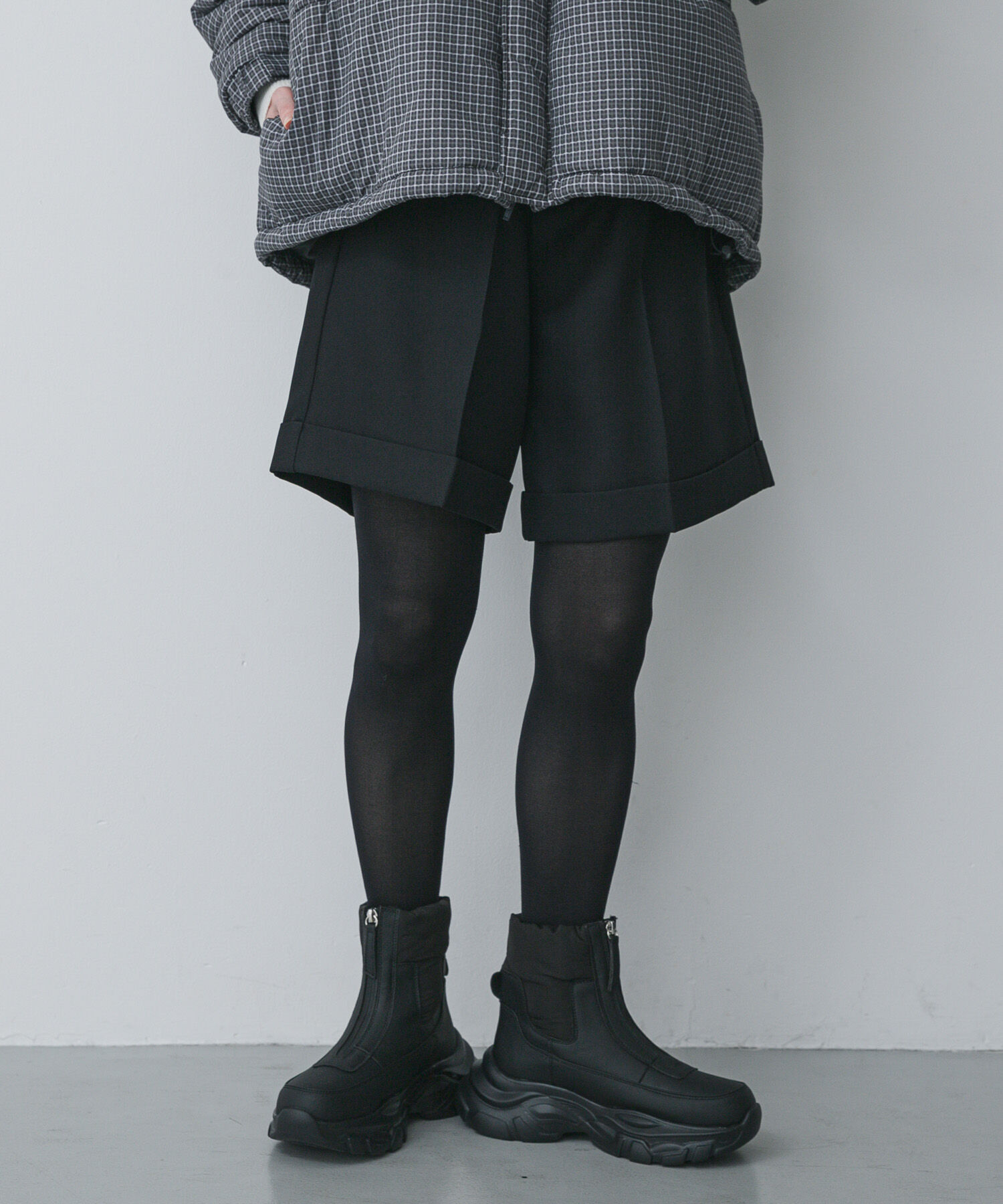 人気メンズファッション|【センスオブプレイス バイ アーバンリサーチ/SENSE OF PLACE by URBAN RESEARCH】 ターンバックハーフパンツ