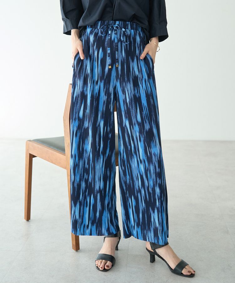 【イェッカ　ヴェッカ/YECCA VECCA】 ランダムアート柄プリーツパンツ