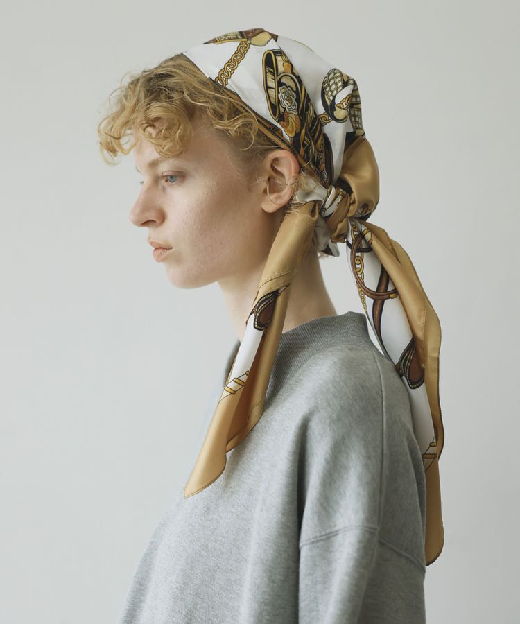 【ガレージ　オブ　グッド　クロージング/GARAGE OF GOOD CLOTHING】 大判 雑貨柄スカーフ