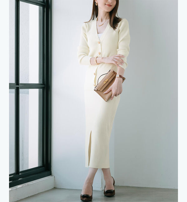 【ティティベイト/titivate】 【星玲奈さんコラボアイテム】スリットデザインフィットニットスカート