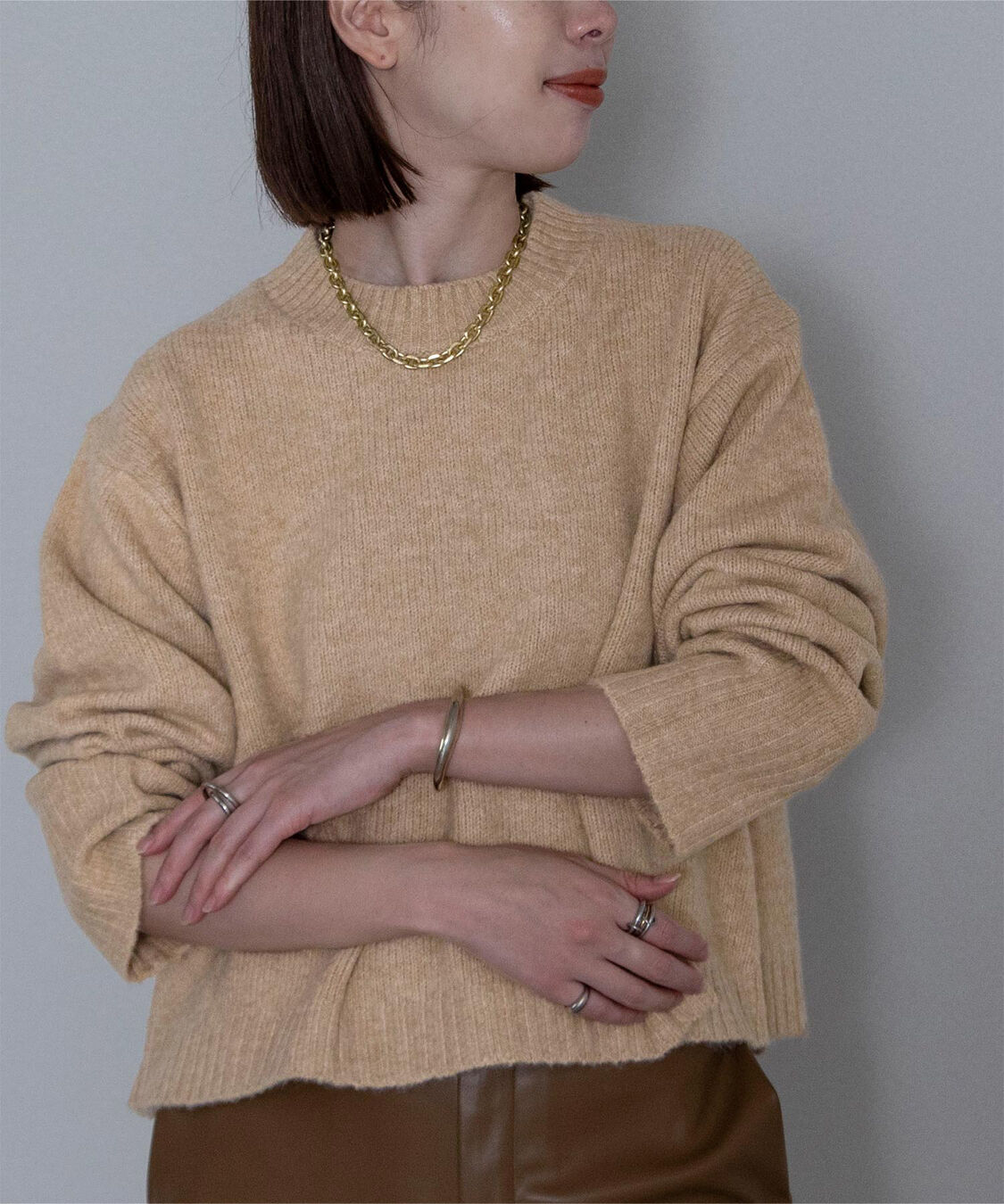 【ティティベイト/titivate】 クルーネッククロップドオーバーサイズニット