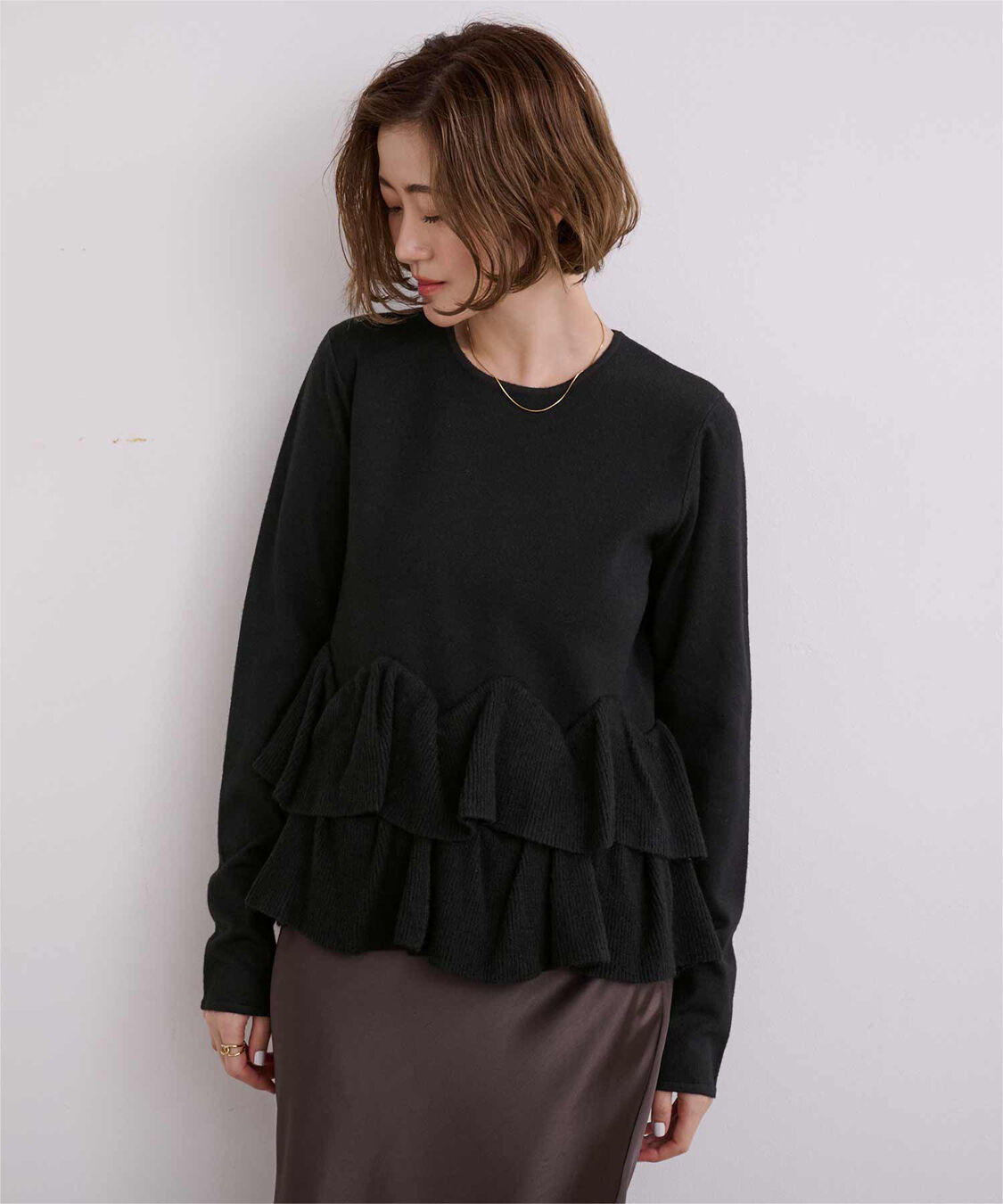 【ティティベイト/titivate】 フリルヘムニット