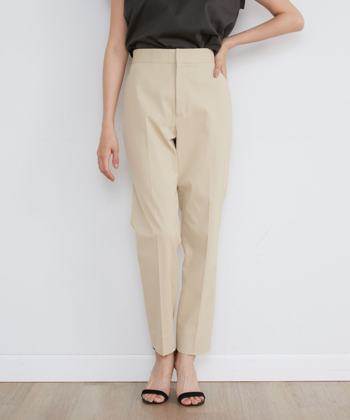 【スーペリアクローゼット/SUPERIOR CLOSET】 Louiseリネンブレンドテーパードパンツ