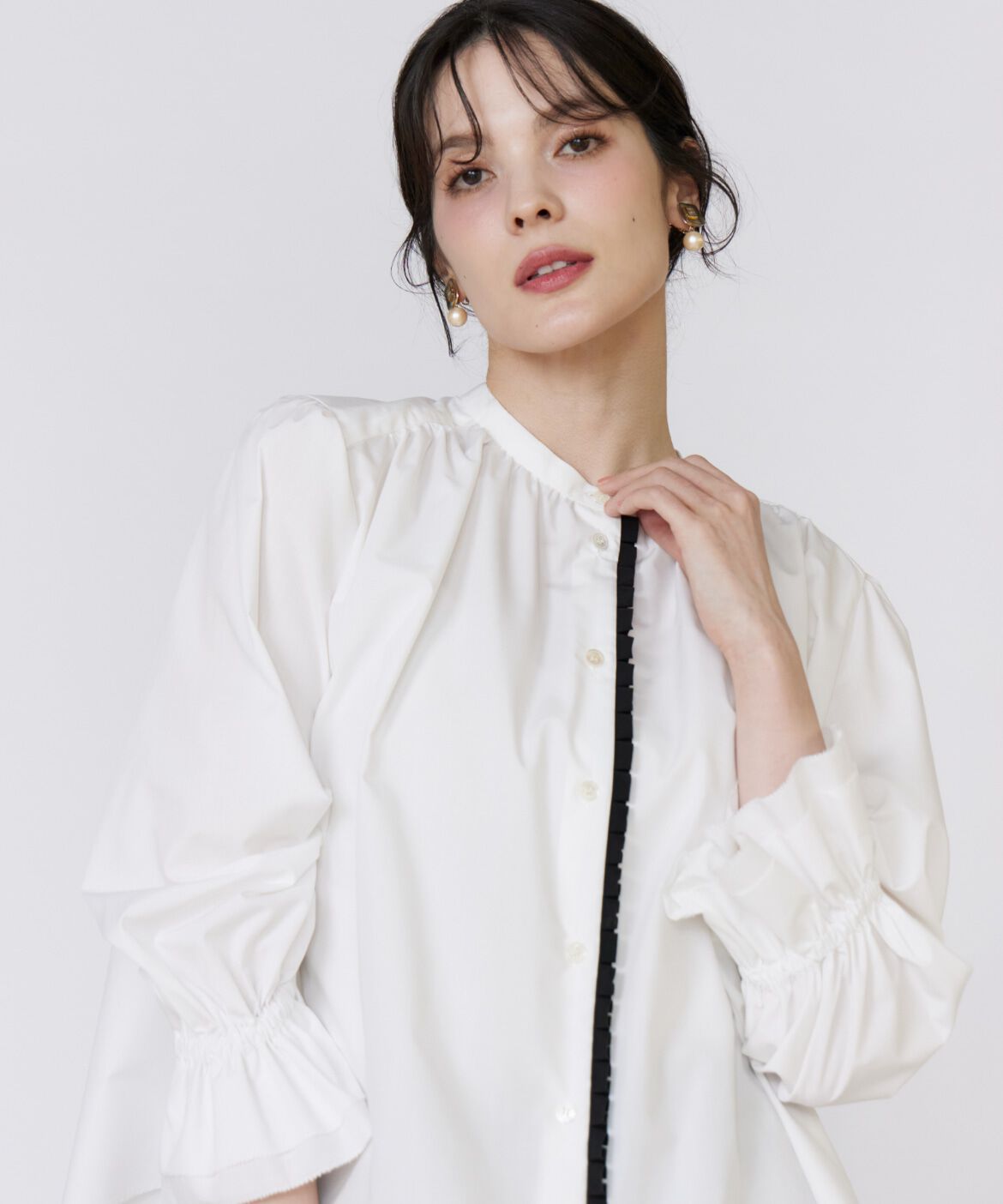 【スーペリアクローゼット/SUPERIOR CLOSET】 配色フリルショート丈ブラウス