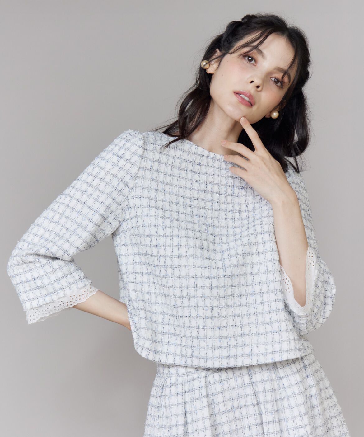 【スーペリアクローゼット/SUPERIOR CLOSET】 《M Maglie le cassetto》袖刺繍レース艶めきツィードブラウス