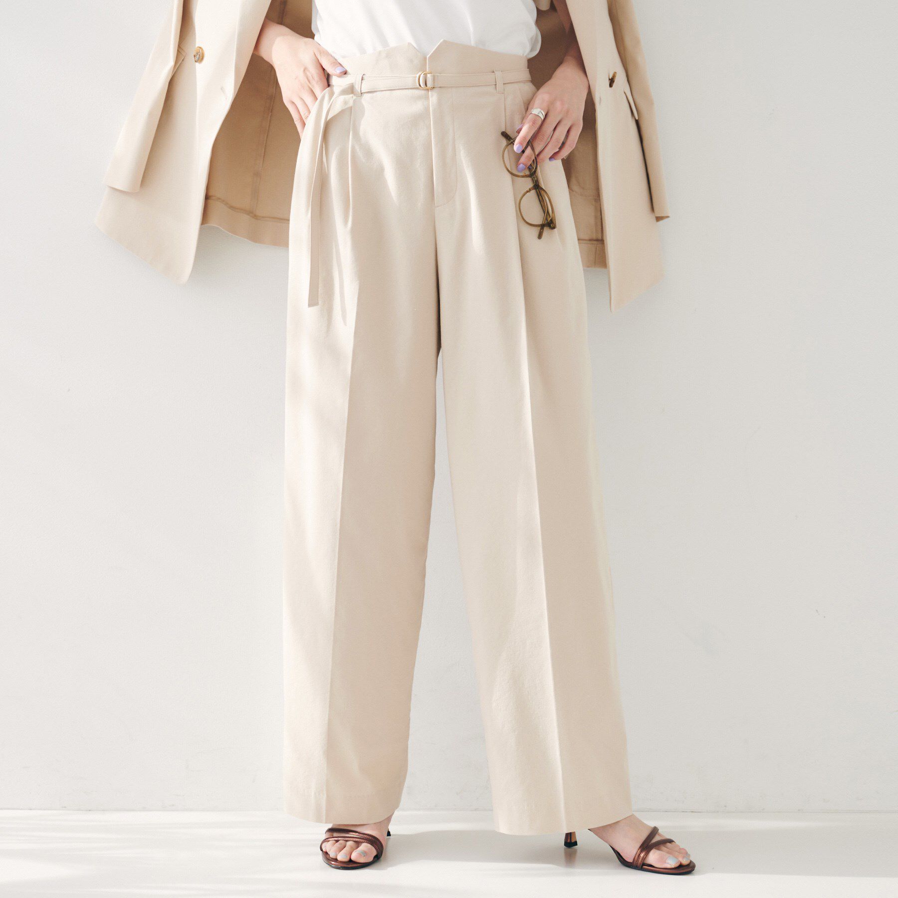 【アンタイトル/UNTITLED】 【セットアップ可能／オンオフ】ラミー混 タックワイドパンツ