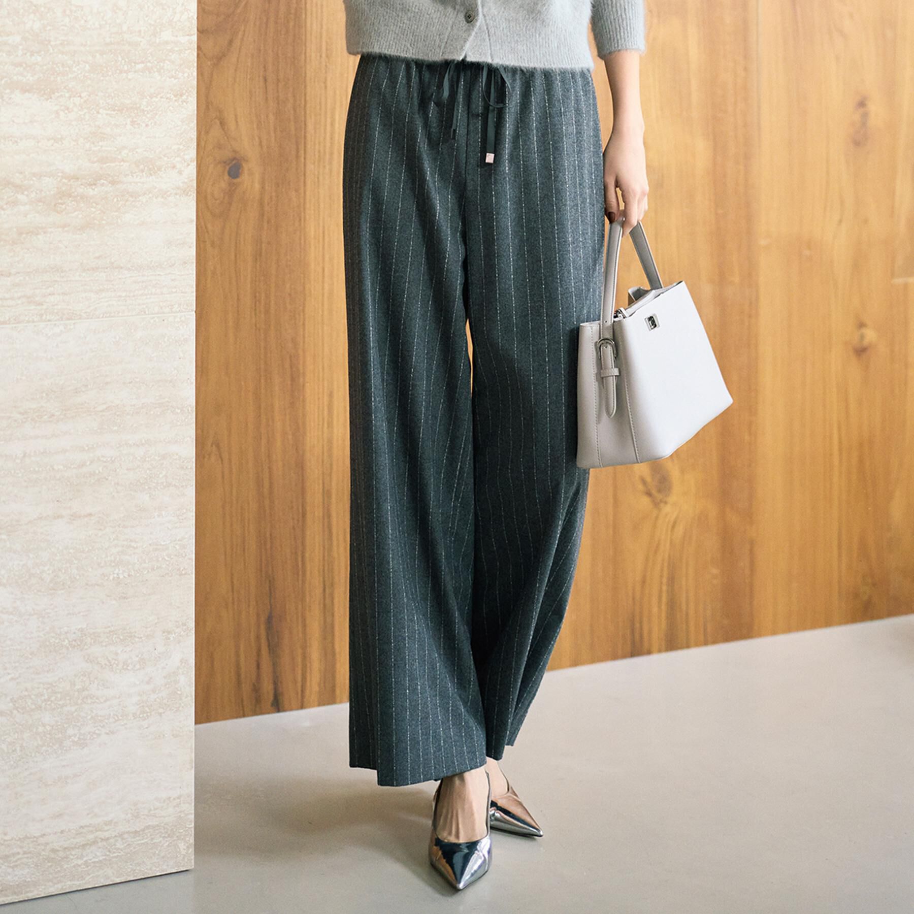 【アンタイトル/UNTITLED】 【きれいめリラクシー/ウエストゴム】ウールサキソニー ワイドパンツ