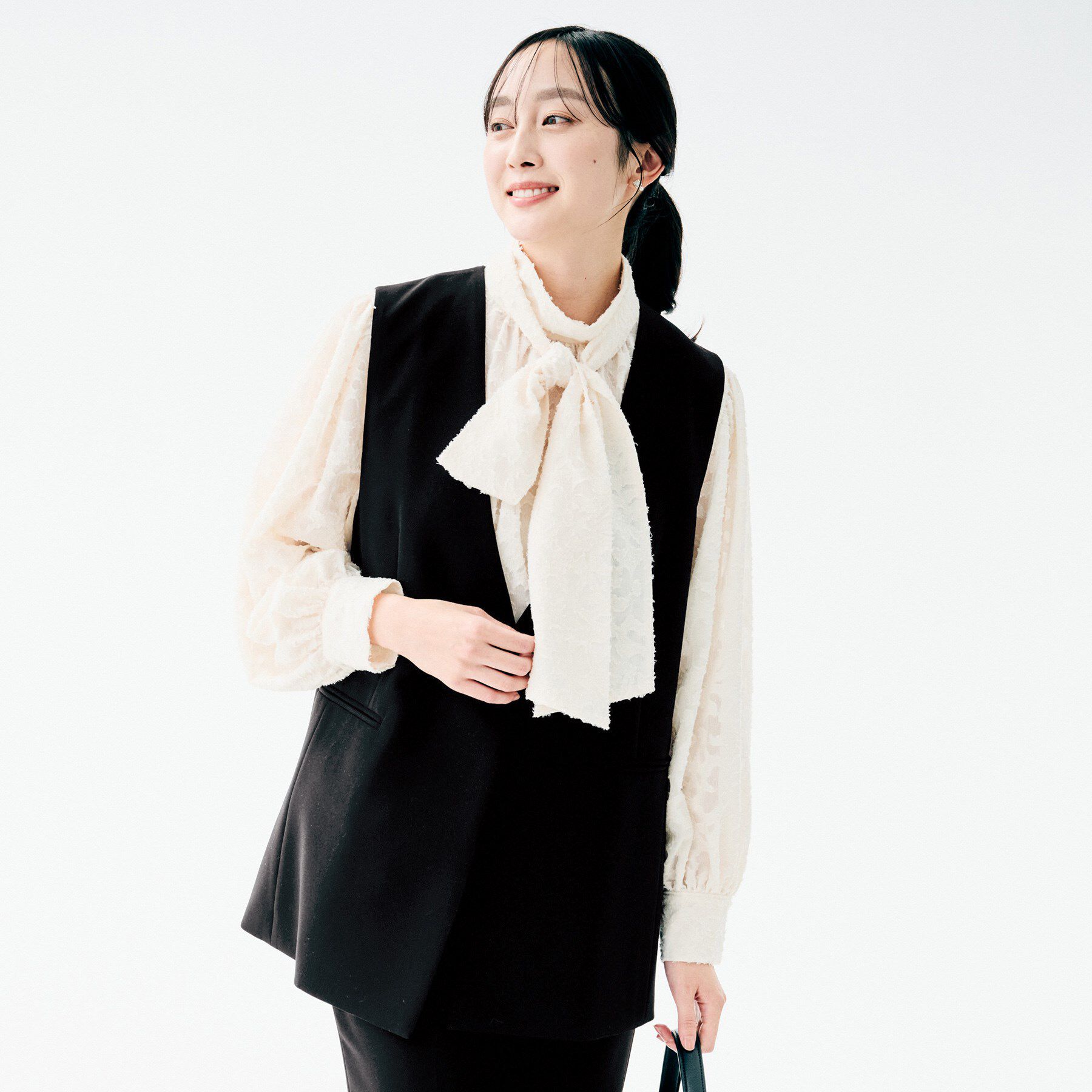 メンズファッションなら|【アンタイトル/UNTITLED】 バックラッフルジレ