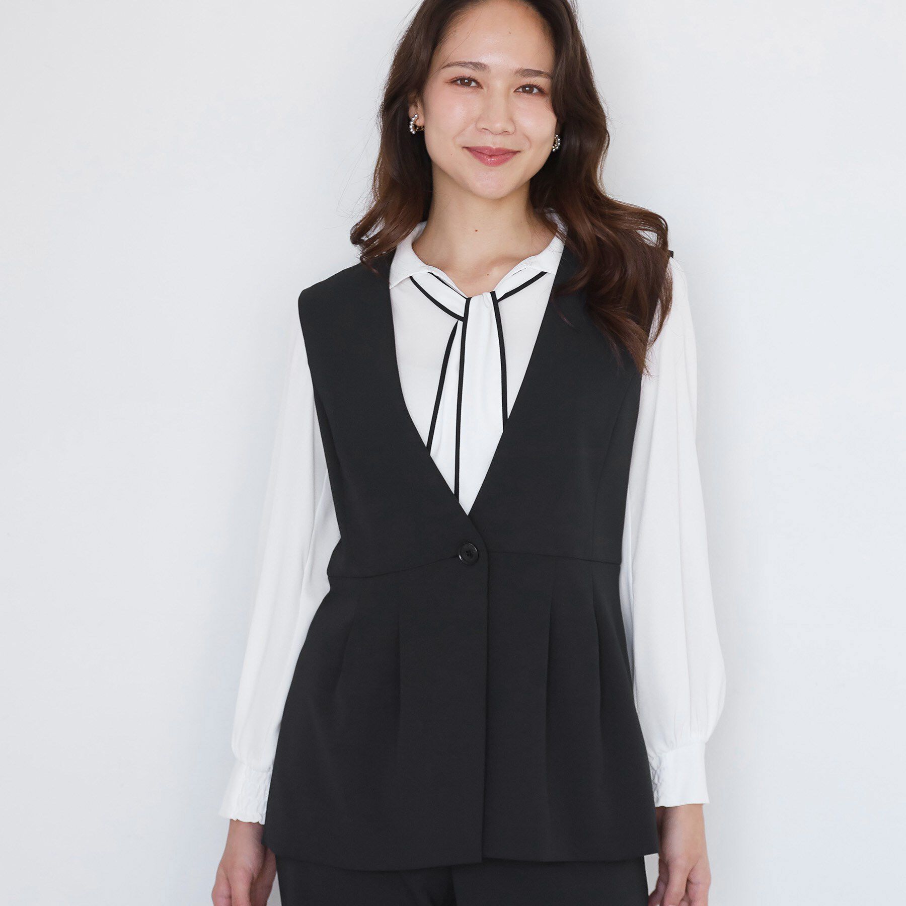 ファッションメンズなら|【クード シャンス/COUP DE CHANCE】 【手洗い可/日本製/伸縮性/セットアップ可】カラーレスのジレ