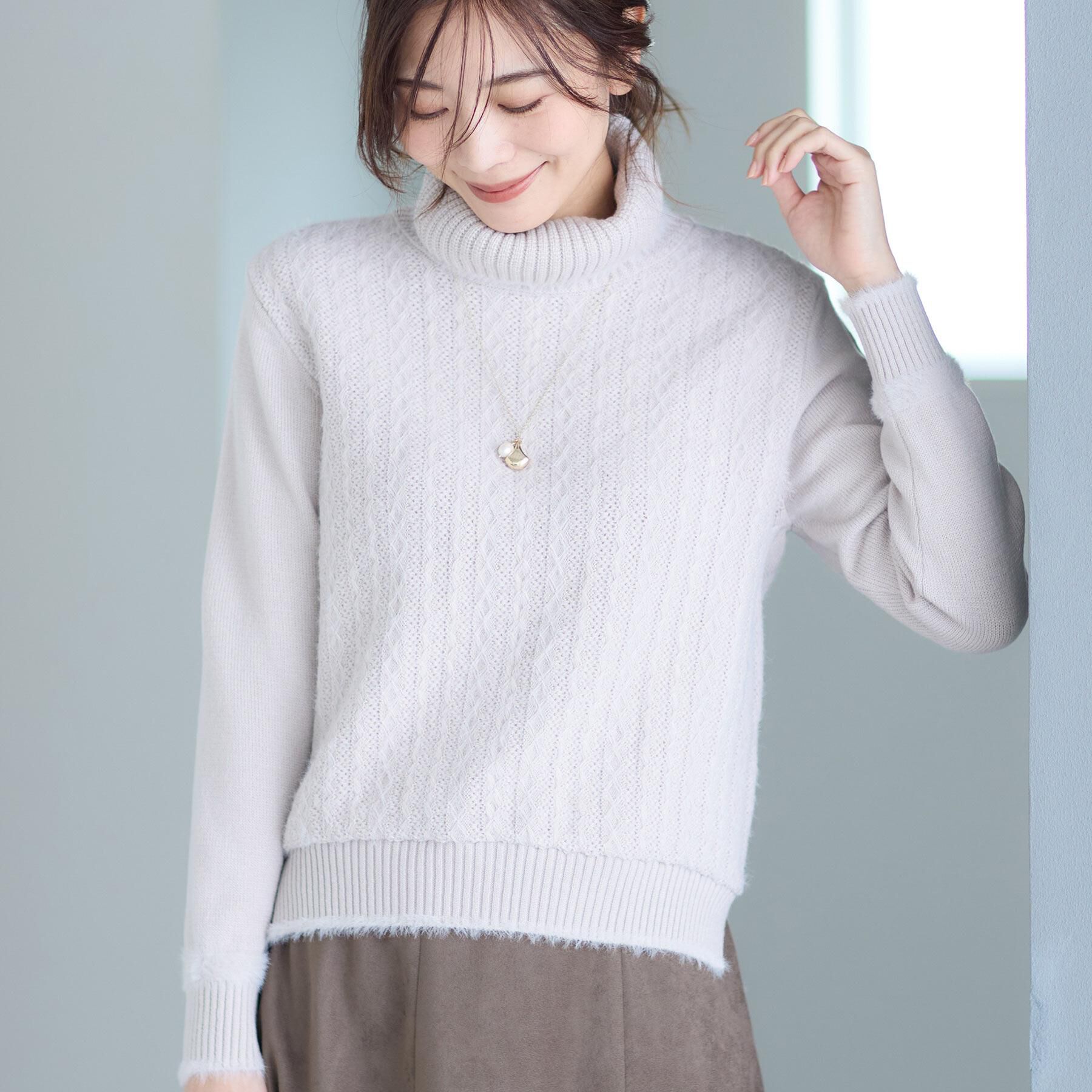 【リフレクト/Reflect】 【ほんのりラメ感◎】ふわふわフェザーヤーンハイネックニット