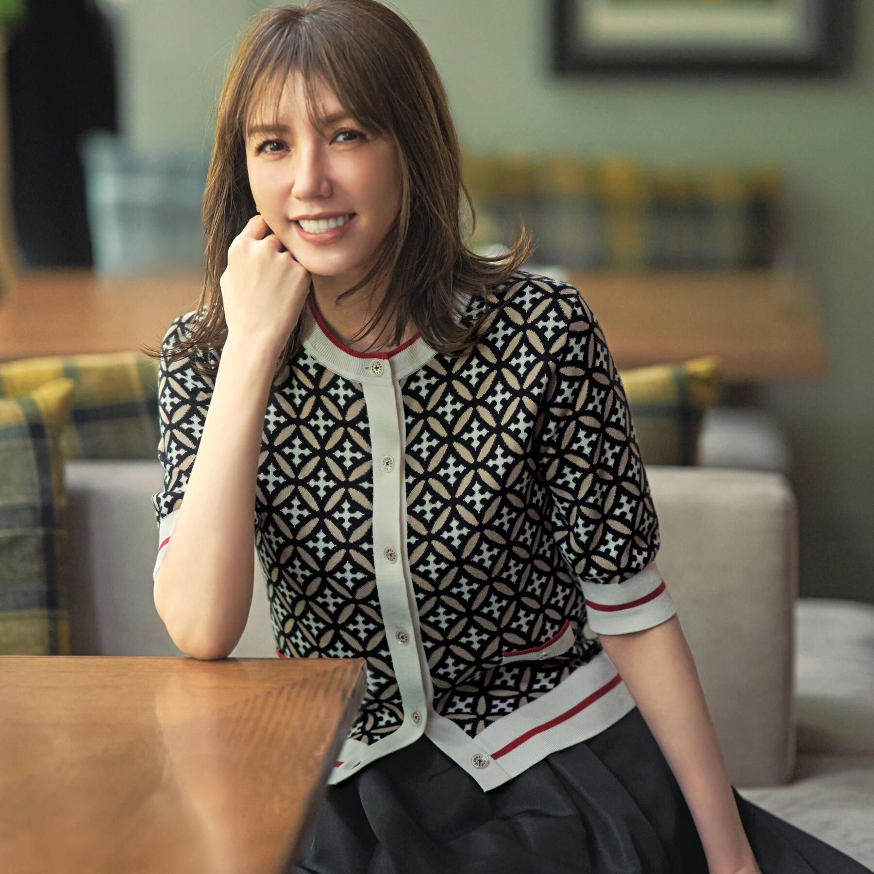 ファッションメンズお薦め|【ドレステリア/DRESSTERIOR】 【美人百花/モデル美香着用】オーバーラップサークルハーフスリーブカーディガン