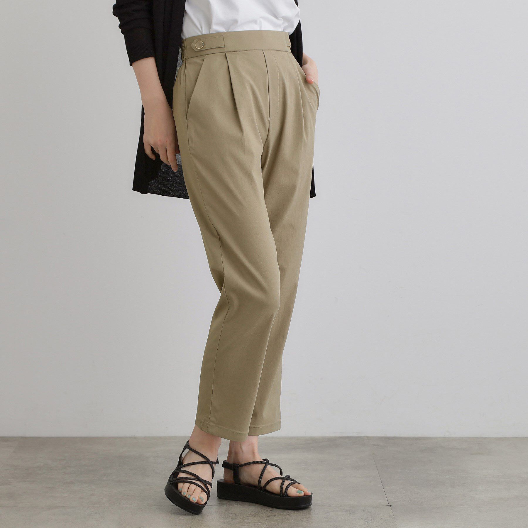 【グローブ/grove】 低身長さん向け−3cm丈【接触冷感】サマーハイパーストレッチテーパードパンツ