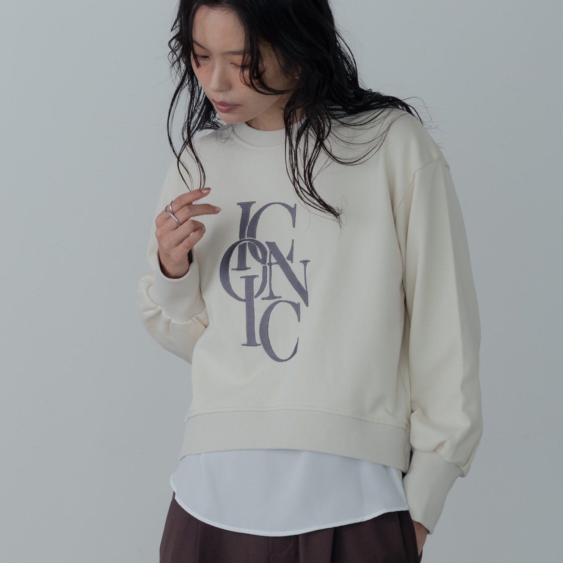 モテ系メンズファッション|【インディヴィ/INDIVI】 ラウンドヘムロゴスウェット