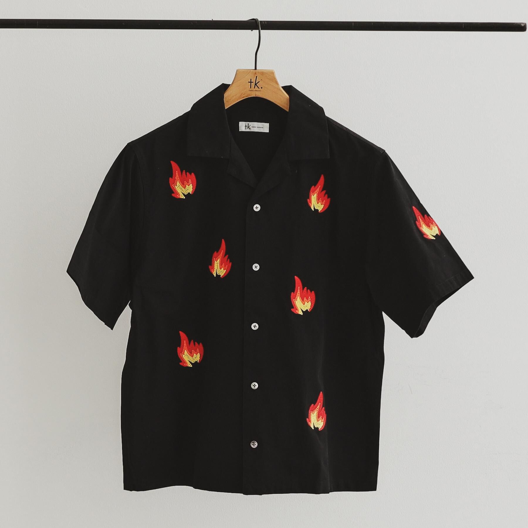 【ティーケー　タケオキクチ/tk.TAKEO KIKUCHI】 K’PJT by AYUTA 『炎刺繍シャツ』
