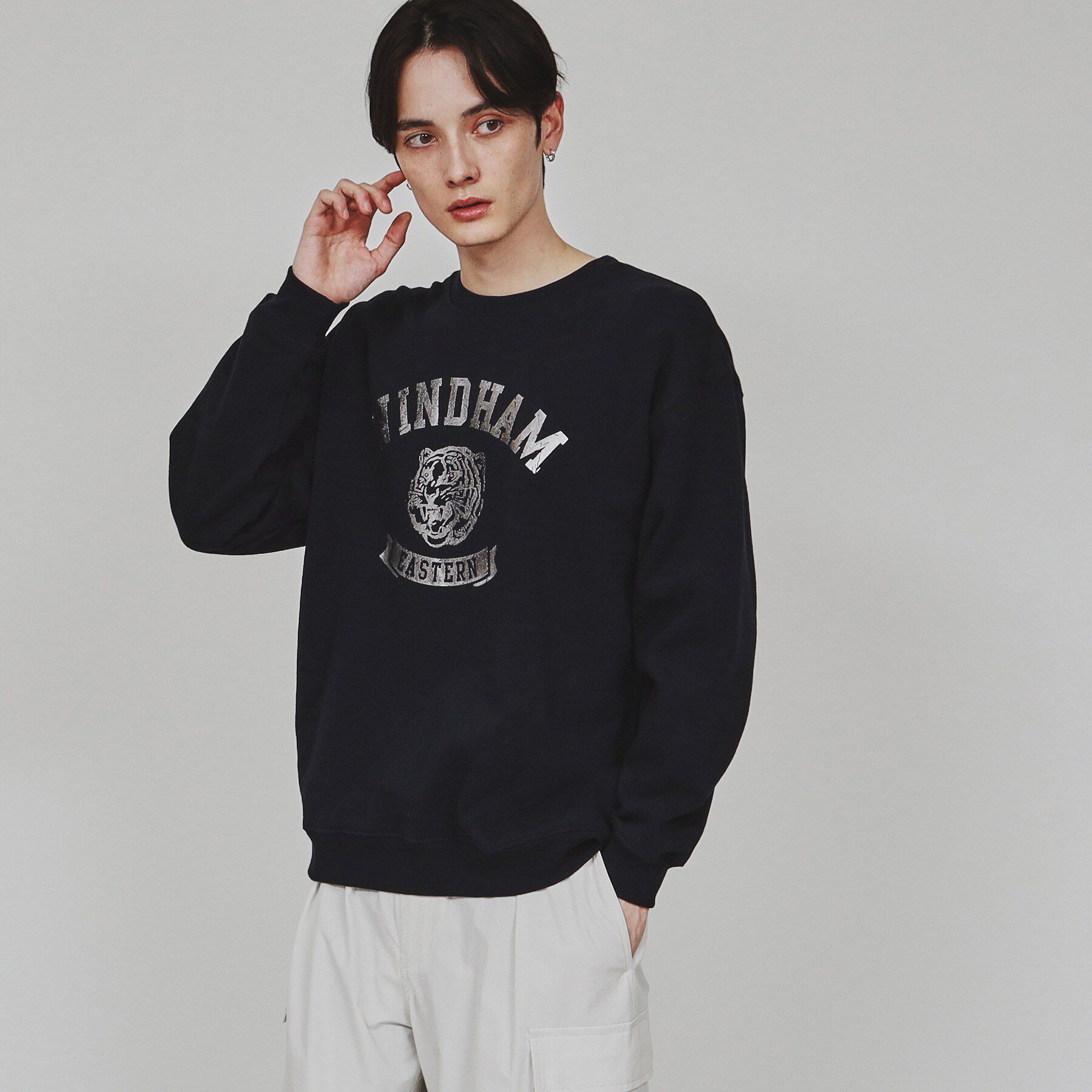 【ティーケー　タケオキクチ/tk.TAKEO KIKUCHI】 箔プリントスウェット