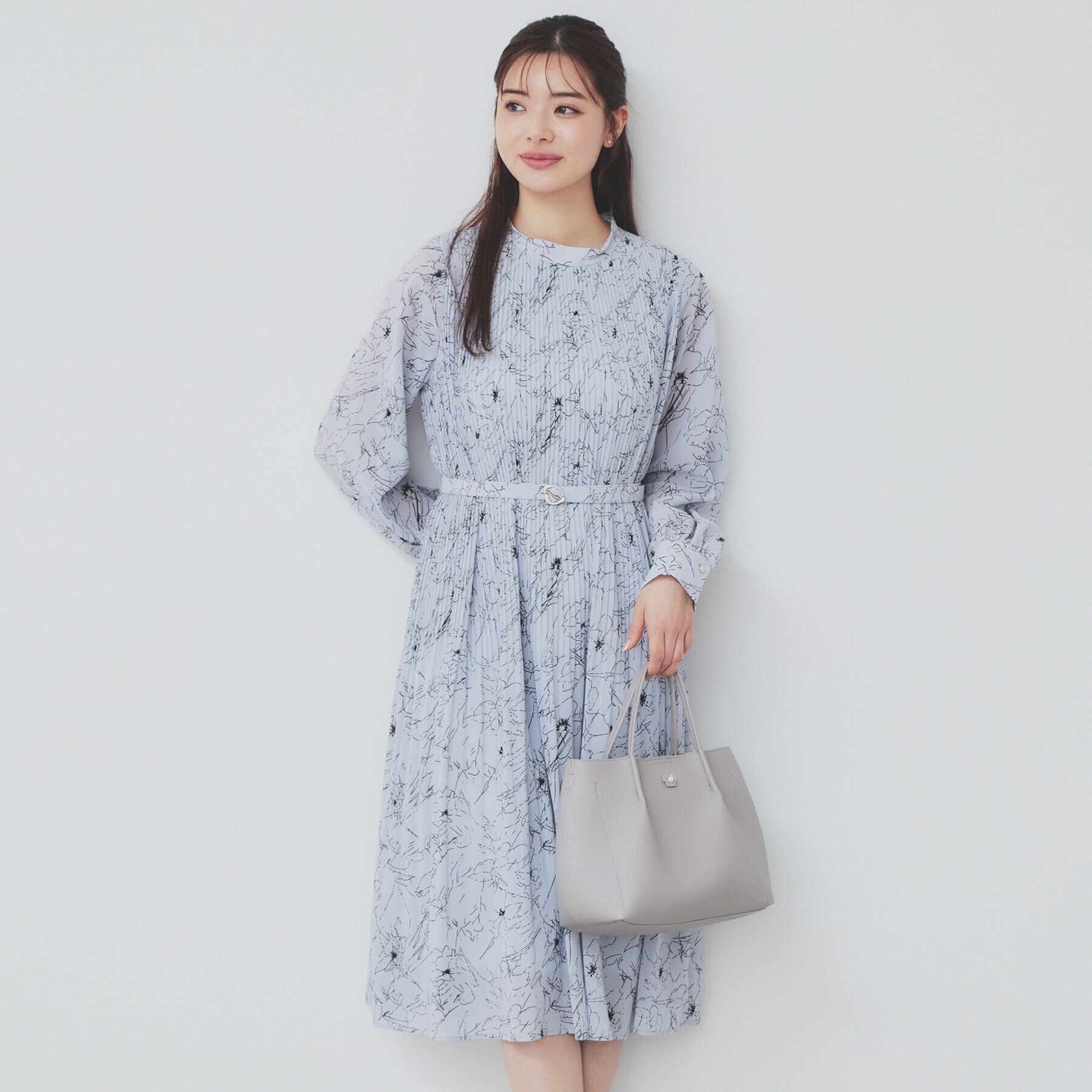 【インデックス/index】 ベルト付きプリーツフレアワンピース【洗濯機洗い可/防シワ】