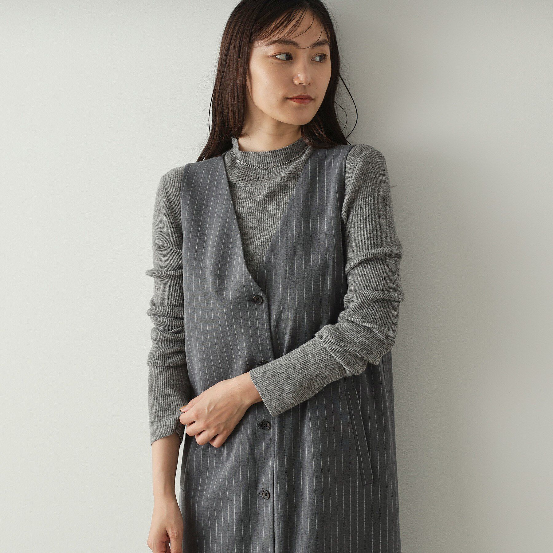 【オペークドットクリップ/OPAQUE.CLIP】 2WAY Vネックジャンパースカート【洗える】