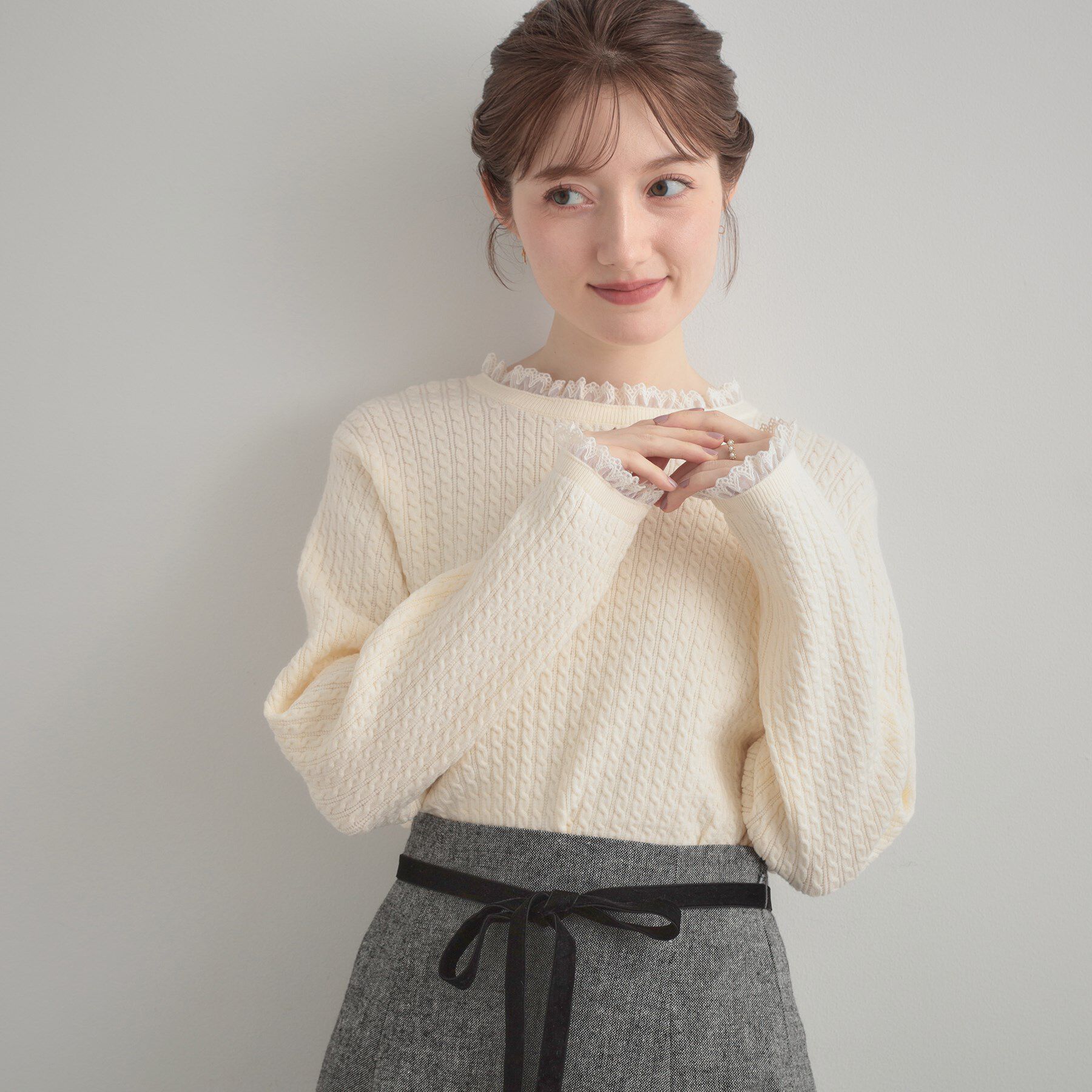 【クチュール　ブローチ/Couture brooch】 【大人上品・着映え】ケーブルレース バックリボンニット